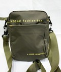 Hình ảnh: Túi đeo chéo mini màu xanh rêu in chữ Hosuai vàng thời trang TDC0030