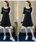 Hình ảnh: Đầm suông in chữ đuôi cá