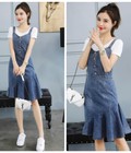 Hình ảnh: Đầm yếm jean kèm áo thun HK
