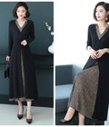 Hình ảnh: Đầm suông kim tuyến xẻ tà cách điệu