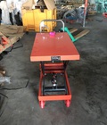 Hình ảnh: Thanh lý xe nâng mặt bàn mới giá rẻ xe nâng cây cảnh