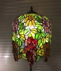 Hình ảnh: Đèn Tiffany chân đồng họa tiết hoa rủ