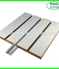 Hình ảnh: Nhôm cài rãnh gỗ Slatwall, Móc treo phụ kiện