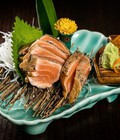 Hình ảnh: Cá hồi nướng rơm món ăn không thể thiếu tại nhà hàng Hachijuhachi Sài gòn