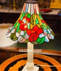 Hình ảnh: Đèn bàn tiffany họa tiết hoa ru