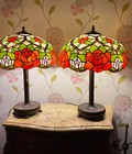 Hình ảnh: Đôi đèn tiffany họa tiết hoa hồng cách điệu