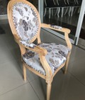 Hình ảnh: ghế nhà hàng ,gia đình bình dương !