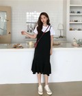 Hình ảnh: Đầm hai dây đen và Áo CropTop trong màu trắng Hàn Quốc thời trang cao cấp