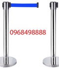 Hình ảnh: Trụ inox barrier vật dụng cần có tại các sân bay Poliva.vn