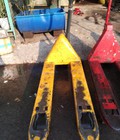 Hình ảnh: Xe nâng tay cũ sản xuất tại đức kích thước càng hẹp tải trọng 2,3 tấn