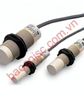 Hình ảnh: Cảm biến điện dung Omron E2K X series