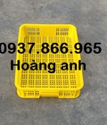 Hình ảnh: Sọt nhựa đựng rau củ trong cửa hàng nông sản, sóng nhựa rỗng, khay nhựa hở, sọt nhựa đựng hải sản