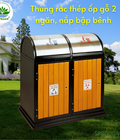 Hình ảnh: Thùng rác gỗ 2 ngăn, nắp inox bập bênh