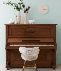 Hình ảnh: Thiết kế phòng khách hiện đại đơn giản với đàn piano Upright