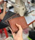 Hình ảnh: Ví da bò dập vân cá