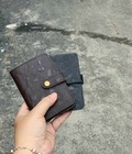 Hình ảnh: Ví thẻ có nút da sần