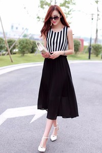 Đầm dún sọc trắng đen quyến rũ VD210