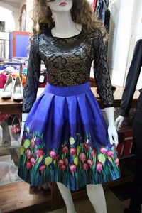 Đầm ren hoa tuylip sang trọng