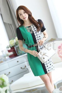 Đầm suông phối hoạ tiết