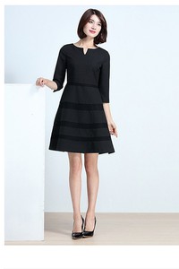 Đầm xòe phối ren