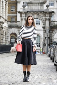 Chân váy midi Jolie cho mùa đông ấm áp