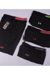 Quần đùi Under Armour