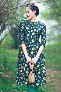 Áo Dài Cách Tân In Họa Tiết Hoa Vàng