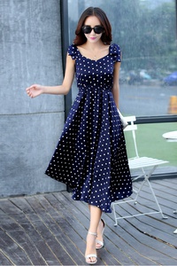 Đầm maxi chấm bi nơ vai