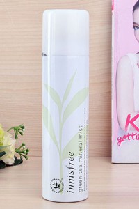 Xịt khoáng trà xanh Innisfree