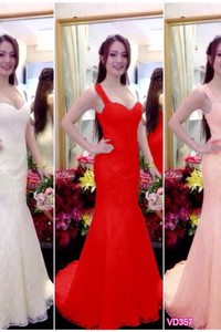 Đầm ren cúp ngực 2 dây đuôi cái VD357
