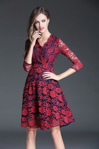 Đầm ren hoa- CHQC-057