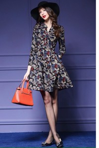 Đầm họa tiết xòe - CHST-385