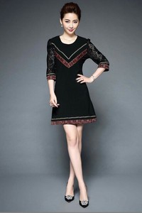 Đầm suông thổ cẩm sang trọng - QC005-H300