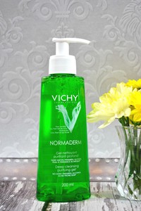 Sữa rửa mặt Vichy