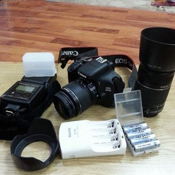 Cần bán máy ảnh Canon 600D12
