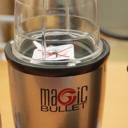 Máy xay sinh tố Magic Bullet