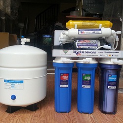 Máy lọc nước EURO UNO giá chỉ 1.990.000 đ