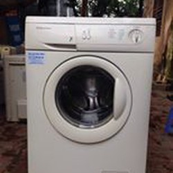 Máy giặt electrolux 7kg mới 95%