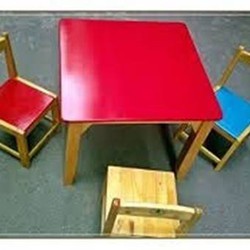 Bàn ghế gỗ đủ màu