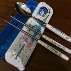 Bộ muỗng đũa cho bé hình Hello Kitty Nhật Bản