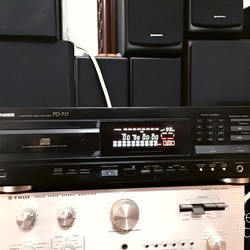 Đầu cd Pioneer PD 717