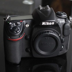 Nikon D300, len 50mm 1.4, len 55-200 vr ii