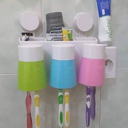 Kệ hút chân không để đồ nhả kem đánh răng tự động kèm 3 cốc 