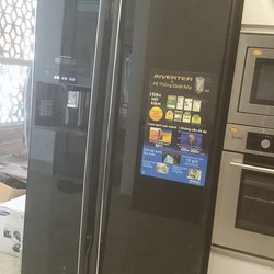 Khai trương siêu thị giảm mạnhTỦ LẠNH HITACHI RM700GPGV2 MÀU ĐEN ,bạc