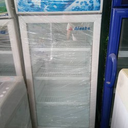 tủ mát hãng Alaska 209 lít  qua sài, mới 88%, mát nhanh đều, chạy êm, tệin dụng, ít hao điện giá: 2,6  triệu,bh 6 tháng