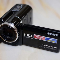 Bán máy quay Sony HDR-XR260VE máy quay full HD bộ nhớ 160gb.