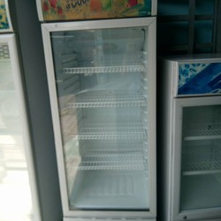 tủ mát 300 lít Sanaky mới 90%, nguyên zin, chạy êm mát lạnh nhanh, ngăn rộng