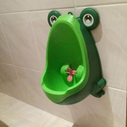 Bô tiểu ếch cho bé trai