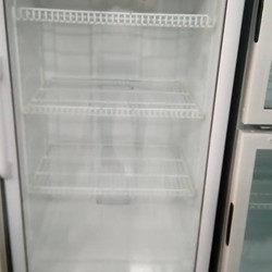 Tủ mát SANYO cũ 300L, mới 88%, ngăn rộng, lạnh sâu,  chạy êm, mát lạnh nhanh