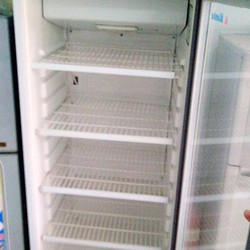tủ mát 355L mới 90% aLASKA, mát lạnh nhanh, bh 6 tháng, nhiều vỉ, chạy êm, mát lạnh nhanh